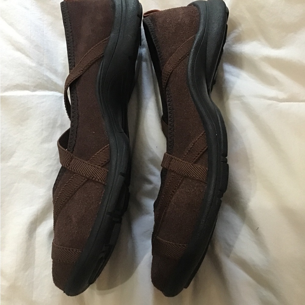 Women’s size 7 flexible sport slip on shoes cc - Picture 4 of 7